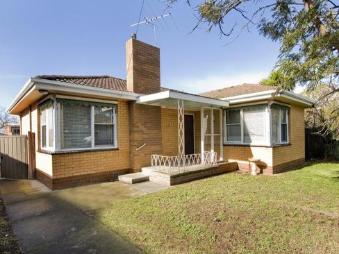 3 Hazel Street Belmont 3216