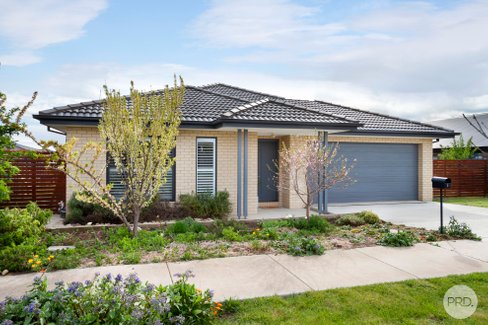 3 Hillman Grove, LUCAS VIC 3350