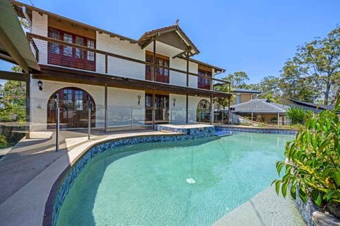 3 Hillview Parade, Ashmore QLD 4214