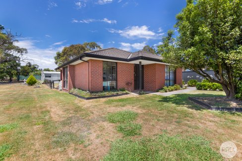 3 Ireland Street, SMYTHESDALE VIC 3351
