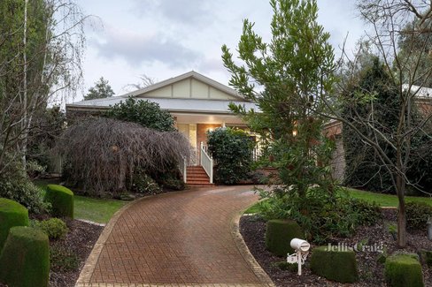 3 Julian Ashton Place Diamond Creek 3089