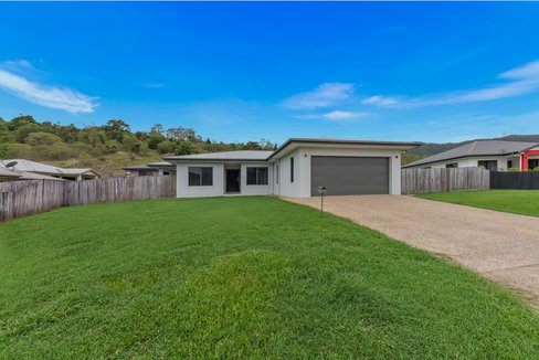 3 Keel Court, CANNONVALE QLD 4802