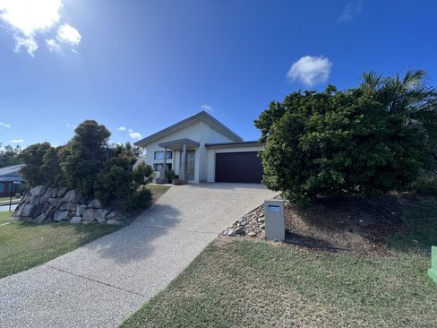 3 Koolivoo Parade, BOYNE ISLAND QLD 4680