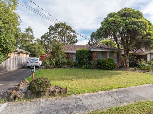 3 Larissa Court Croydon 3136