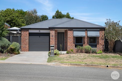 3 Lindsay Park Drive, CRESWICK