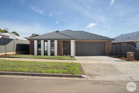 3 Livno Court, CANADIAN VIC 3350