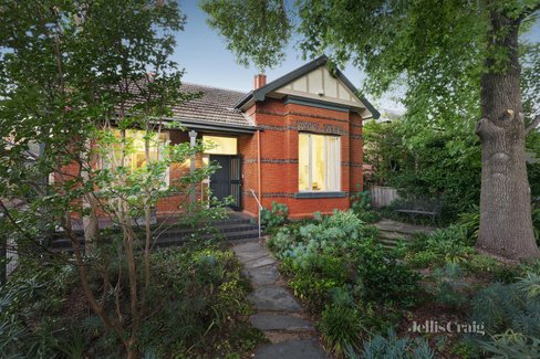 3 Lorne Grove Camberwell 3124