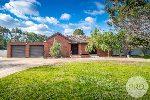 3 Maple Road, LAKE ALBERT NSW 2650
