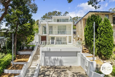 3 Marine Drive, OATLEY NSW 2223