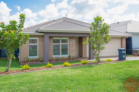 3 Medlar Circuit, GILLIESTON HEIGHTS NSW 2321