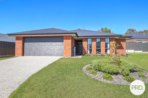 3 Michaelis Court, THURGOONA NSW 2640