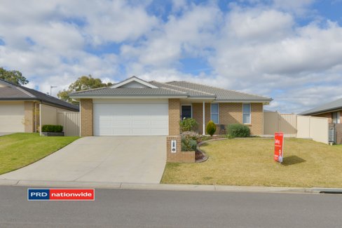 3 Mountain Gum Road, TAMWORTH NSW 2340
