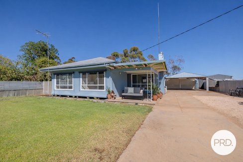 3 Mullroo Drive, CULLULLERAINE VIC 3496