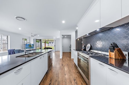 3 Nathan Court, JUBILEE POCKET QLD 4802