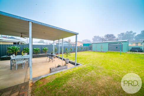 3 Nixon Crescent, TOLLAND NSW 2650