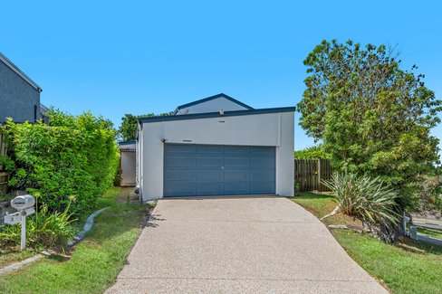 3 Norfolk Drive, PACIFIC PINES QLD 4211