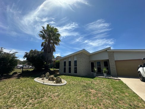 3 Orley Drive, TAMWORTH NSW 2340