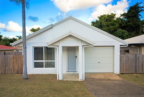 3 Phoenix Court, JUBILEE POCKET QLD 4802