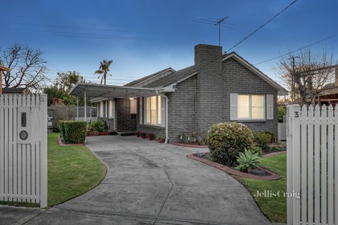 3 Railway Crescent Bentleigh 3204