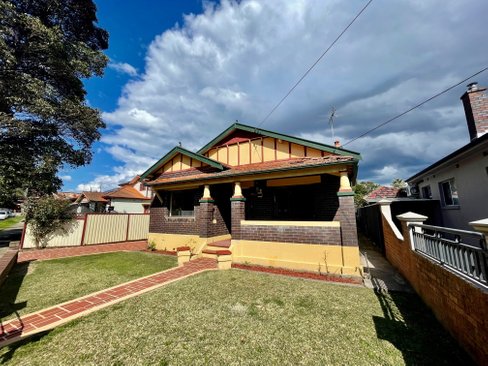 3 Regent Street, BEXLEY NSW 2207