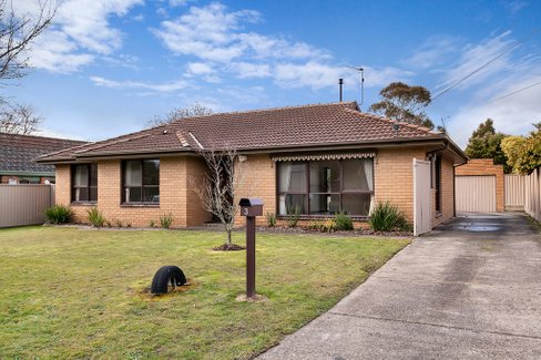 3 Semillion Grove, MOUNT CLEAR VIC 3350