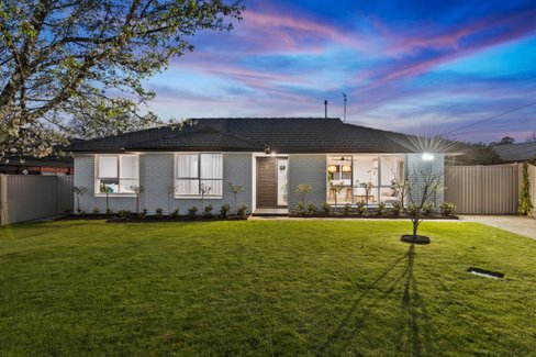 3 Semillon Grove, MOUNT CLEAR VIC 3350