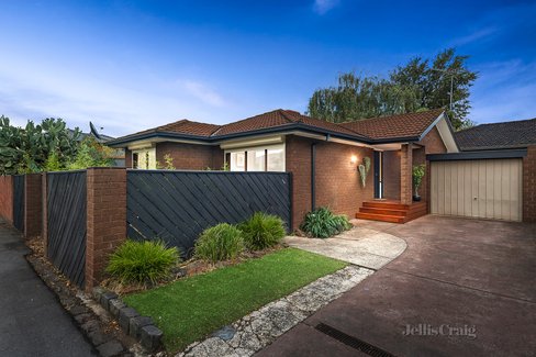 3 Sparkford Street Ivanhoe 3079