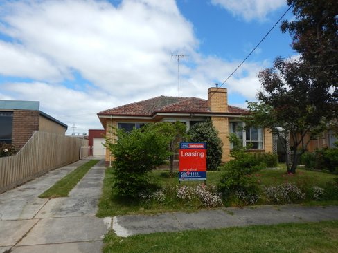 3 Stamford Street, WENDOUREE VIC 3355