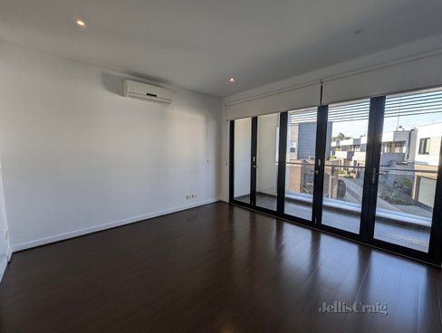 3 Stan Street Clifton Hill 3068