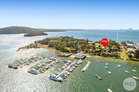 3 Sunset Boulevard, SOLDIERS POINT NSW 2317