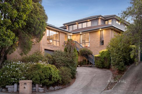 3 Tanbridge Way Warranwood 3134