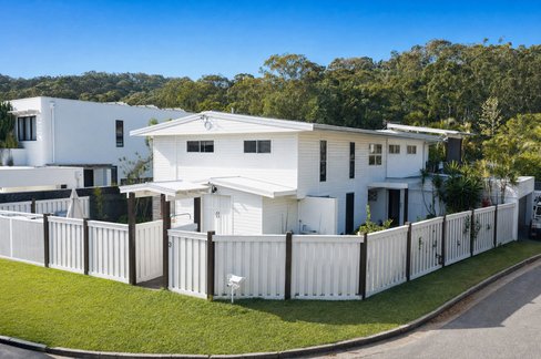 3 Tawarri Crescent, Burleigh Heads QLD 4220