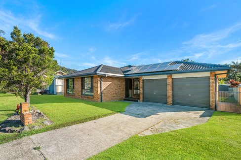 3 Teatree Close, LAKEWOOD