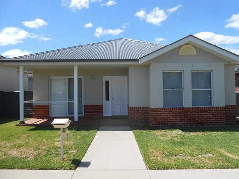3 The Patio, TAMWORTH