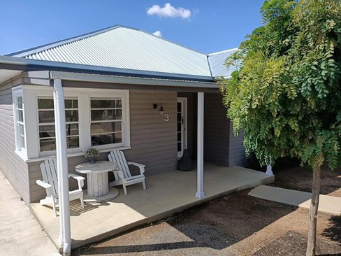 3 Thomas Street, TAMWORTH NSW 2340