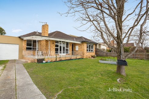 3 Thompson Street Watsonia 3087