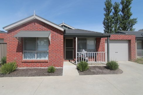 3 Tristan Drive, SEBASTOPOL VIC 3356