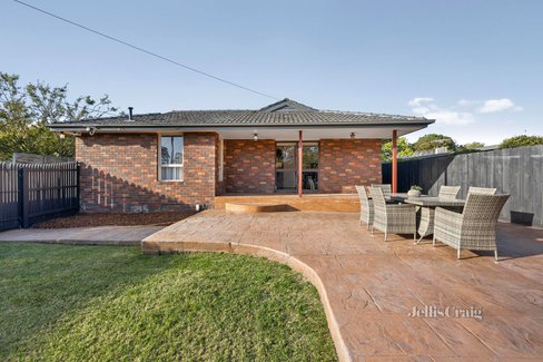 3 Tynham Close Ferntree Gully 3156