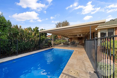 3 Yarrawah Crescent, BOURKELANDS NSW 2650