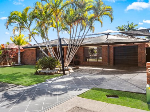 30 Avocado Street, ELANORA QLD 4221