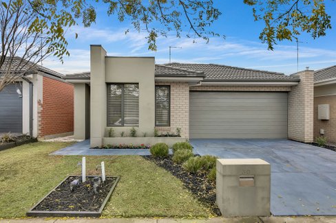 30 Beekeeper Road Armstrong Creek 3217