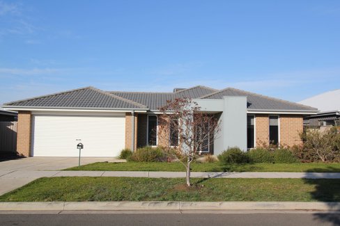 30 Canopy Avenue, ALFREDTON VIC 3350