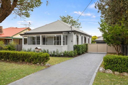 30 Collinson Street, TENAMBIT NSW 2323