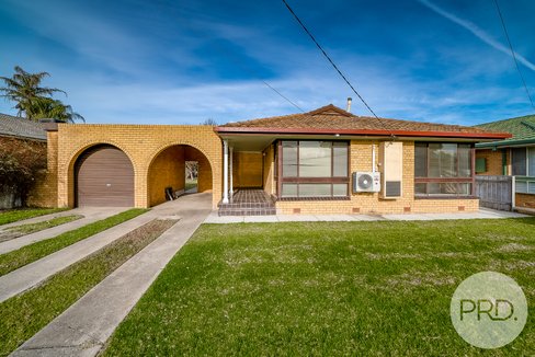 30 Geneva Crescent, LAKE ALBERT NSW 2650