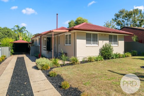30 Menzies Avenue, KOORINGAL NSW 2650