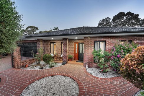 30 Panorama Drive Forest Hill 3131