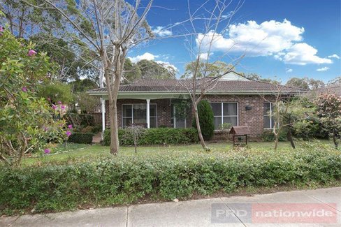 30 Park Road, EAST HILLS NSW 2213