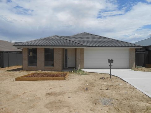 30 Reginald Dr, TAMWORTH NSW 2340