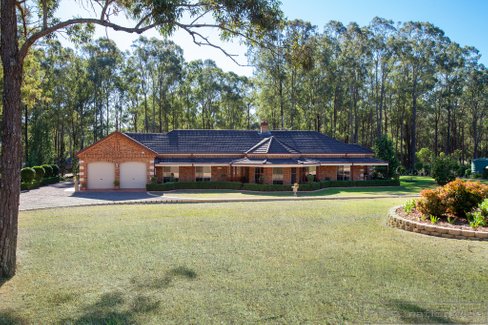 30 Rosebank Drive, WALLALONG NSW 2320