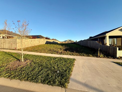 30 Silver Smith Drive, KYNETON VIC 3444